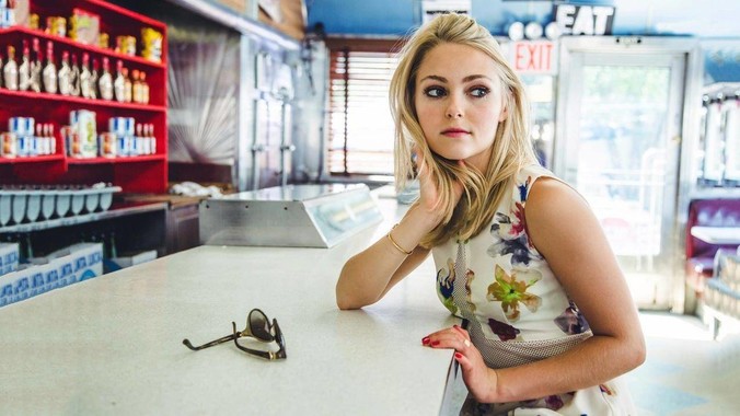 广东省肇庆市怀集县洪水后，赵一鸣零食店被哄抢，物资和收银机里面的几千块钱被哄抢一空，如何评价？